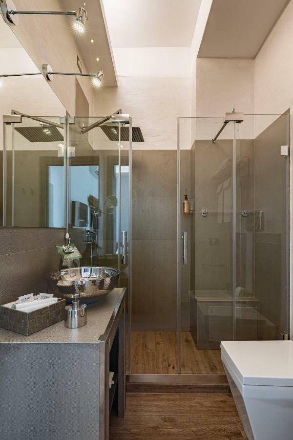 231 Suite Via Roma Cagliari Exterior photo