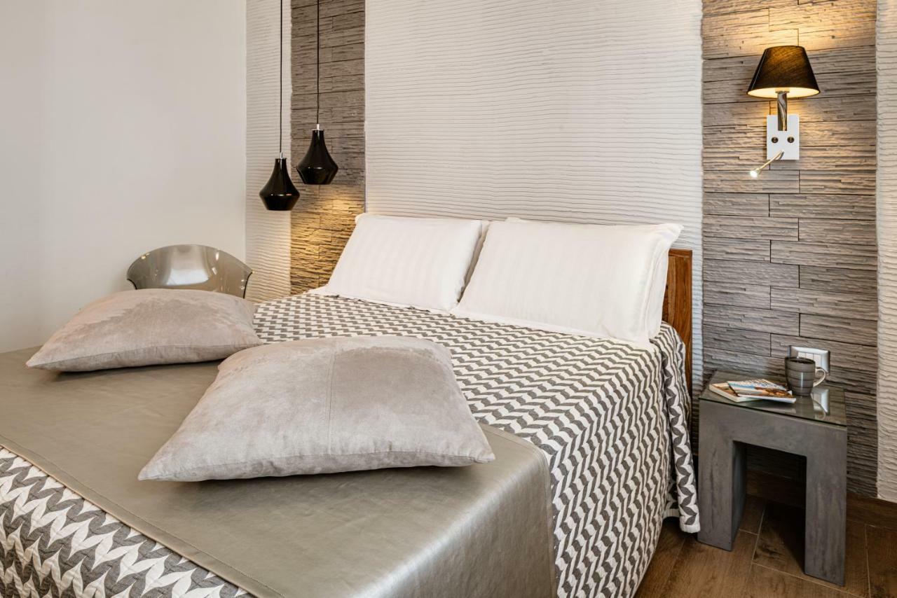 231 Suite Via Roma Cagliari Exterior photo